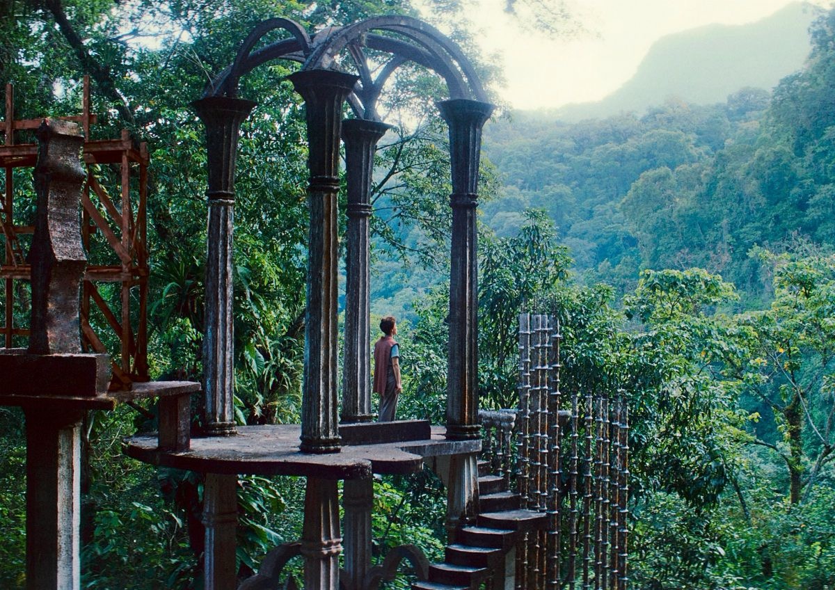 LEONORA IM MORGENLICHT Bild